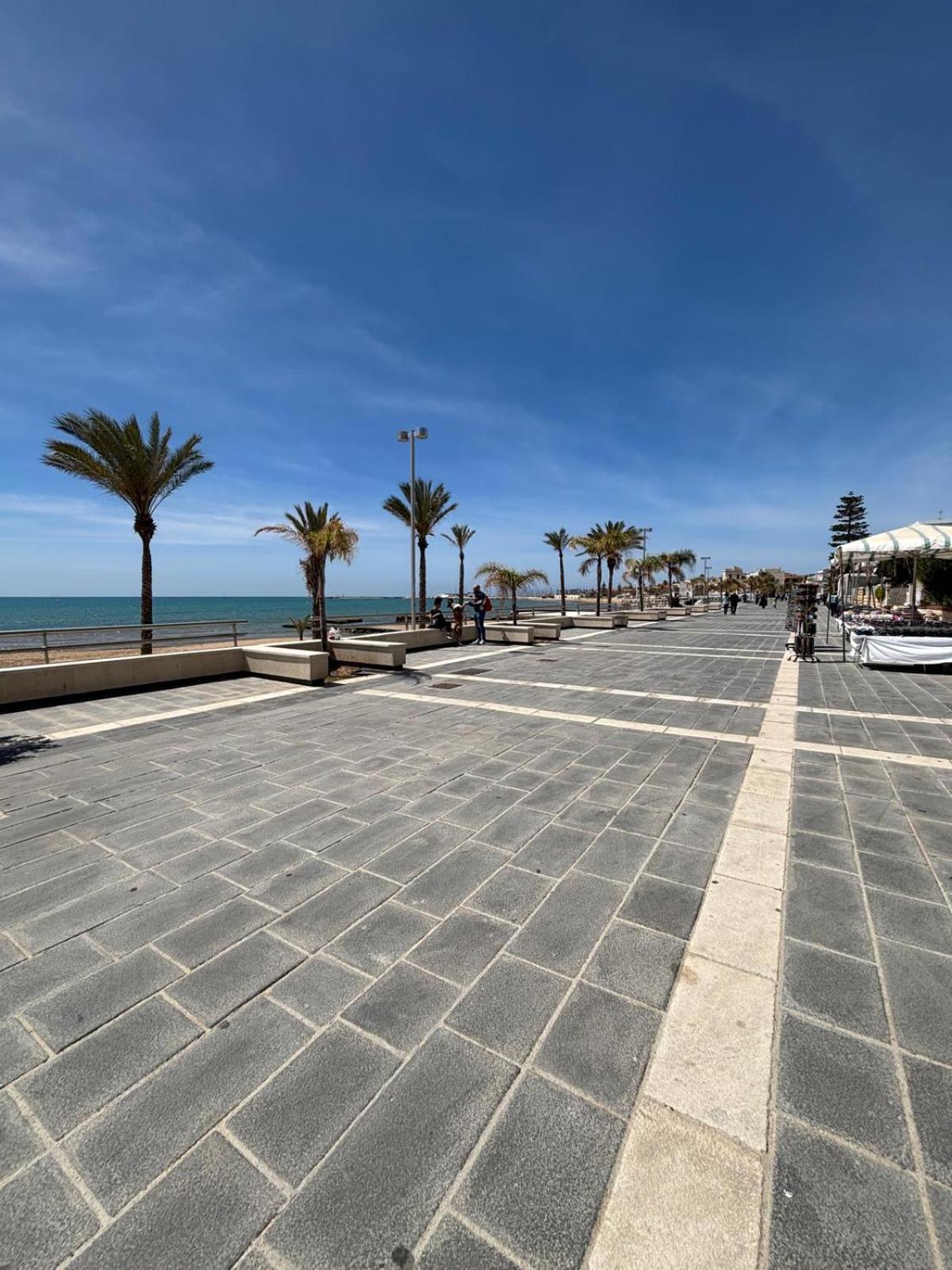 Acquamarina House Marina Di Ragusa Eksteriør billede